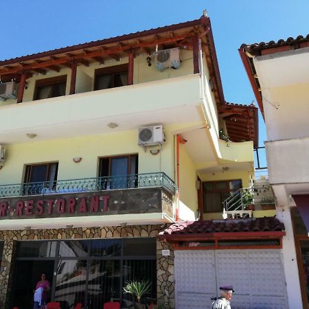 Nako Guest House Bar&Restaurants Përmet Eksteriør billede
